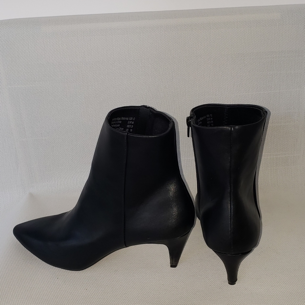 Boots - Picture 14 of 16